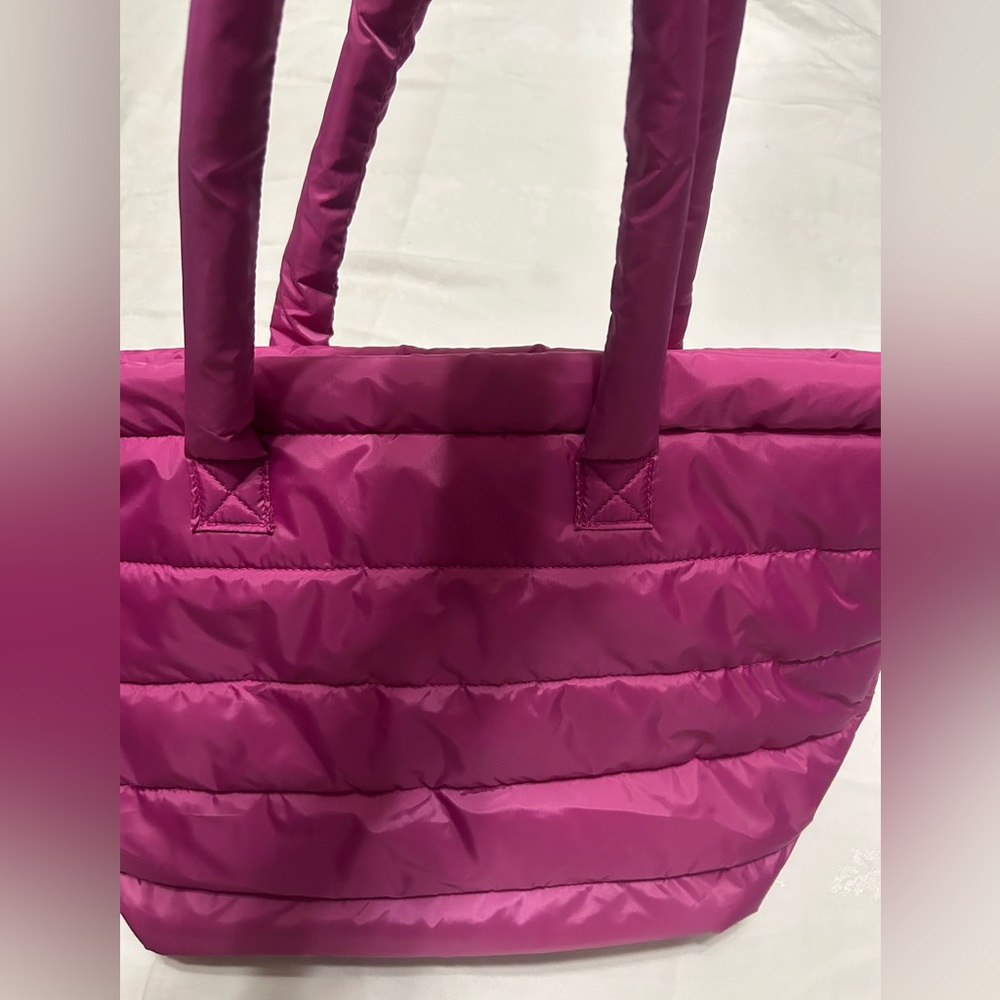 Reebok athletic quilted bag with zipper pink NWT - Picture 4 of 7